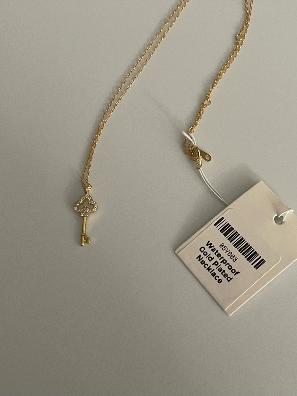 Gold Key Pendant Necklace - Elegant Gold-Plated Women’s Jewelry